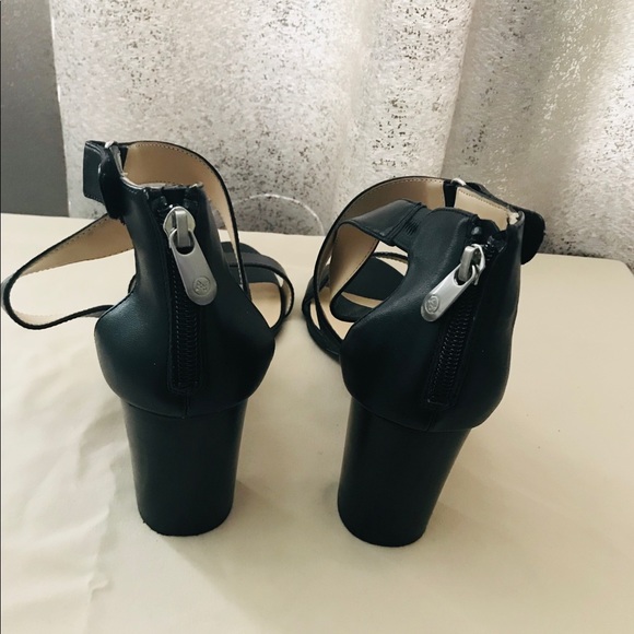 Sandals - Picture 3 of 3